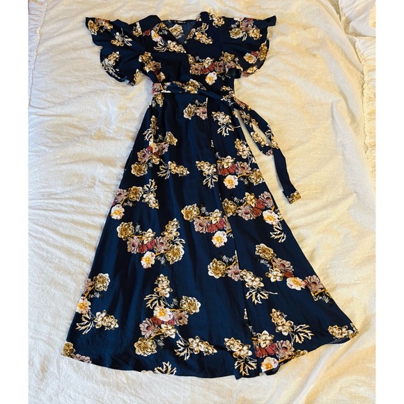 SHEIN Dresses & Skirts - SHEIN floral printed overlap maxi with belt